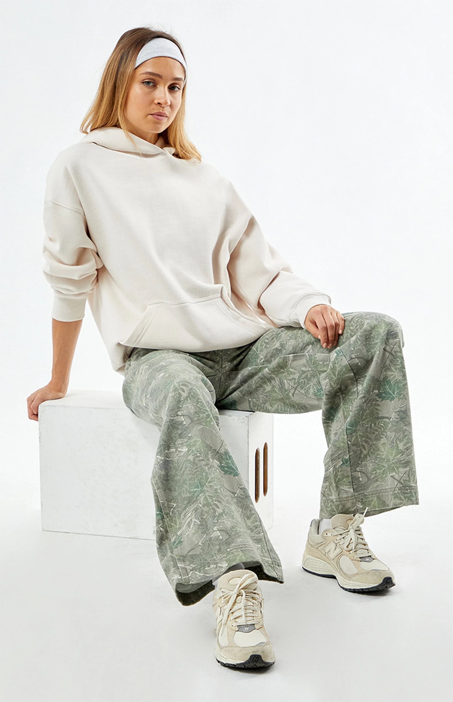 Washed Pull Over Hoodie